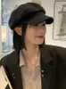 Berretti Berretto con visiera nero Berretto da donna Primavera/Estate Coreano Versatile Forma del viso Piccolo cappello ottagonale Grande fascia per capelli giapponese Artista