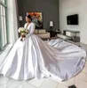 Afrikanska kvinnor prinsessan satin bröllopsklänning djupt v hals långa ärmar pärlor applikationer dekoration brudklänningar vestidos de novia robe de mariage