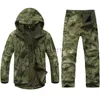 Kurtki męskie TAD TAKTICAL Camuflage Tape Sets Softshell Waterproof Army Windbreaker Men Hunting Ubrania garnitur polarowe kurtki wojskowe YQ231025