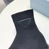 Monolith Knit Booties Sock Sneakers Knit Ankelstövlar Triangel Knä Boot lyxiga kvinnor Black Boots Platform med tjocka sulor