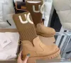 2024 Boots Women's Fashion أحذية ثلجية سميكة سميك مرنة مرنة الجوارب الدافئة أحذية Martin Middle Platform