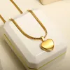 Collane con ciondolo ZMfashion Catene a forma di cuore di lusso con amore Collana con gioielli in acciaio inossidabile impermeabile placcato oro Dubai Girocollo cubano per