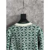 Kazabaş Kazak 23AW Tasarımcı Moda Örme Kaplama Yeni Kazabaş Tişört İşlenmiş Küçük Kokulu Stil Örtü Hardigan V-Neck Sweater Ceket Günlük Toplar