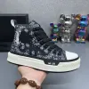 Amri buty gwiazdy sneakersa Designer Mężczyźni SKEL TOP Niskie trampki Women Luksusowe skórzane płótno wysokiej jakości buty Designerskie buty z rozmiarami pudełka 39-46 609