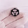 Brouches Cronos Crypto Monamel Pin Cryptocurrency Logo Badge Brooch Gift Backpack Decoration Jewelry