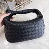 Bags Designer Venetasbottegas Dumpling Bag Leather 2023 Jodie Woven Knotted Handbag Armpit Hand Horn Cloud Fashion Niche Women's Ky1r