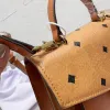 Brown Messenger Bag Women Luxury Crossbody Bag axel damer handväska designer väskor lyxiga handväskor mode klassiska plånböcker