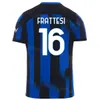 Club 23-24 Football Inter 2 DUMFRIES Maillot de football Milan Set 32 DIMARCO 16 FRATTESI 23 BARELLA 30 AUGUSTO 95 BASTONI DARMIAN MARTINEZ CALHANOGLU THURAM Kits de football