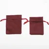 Cadeau cadeau 100pcs bijoux à la mode velours pochette sac emballage blanc rouge rose faveur sacs à cordon
