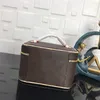 10A Scatola cosmetica all'ingrosso Borsa a secchiello da donna per donna Custodia cosmetica classica Borsa a tracolla da donna in pelle Borsa a mano Borsa per trucco Borsa M42266