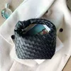 Tasche Venetasbottegas Designer-Handtaschen Niche Woven 2023 Mini Jodie Knotted Dumpling Handle Cloud