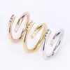 Nagelring med Box Classic Luxury Designer Jewelry Mens and Women Titanium Steel Gold-Plated Gold Silver Rose Fade Never Fade Lovers CO2966