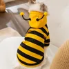 Kattdräkter husdjur BEE Halloween Hoodies Holiday Dog Costume Söt Autumn Winter Cartoon Clothes for Small Dogs