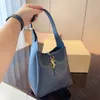 Yüksek kaliteli moda tasarımcıları omuz çantası hobo çanta kova çantası çapraz kanatlı çanta flep zincir çantası lüks el çantası kadın alışveriş çantası çantalar kadın plaj kılıfları
