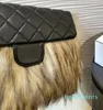 Nouveau automne hiver sac à bandoulière marque concepteur femmes sac à bandoulière mode en cuir véritable motif losange luxe Paris lettre rabat chaîne sous les bras en peluche sac