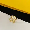 Luxurys marca designer feminino anel aberto moda marca carta anéis anéis clássicos para mulheres brincos de diamante com caixa 23102522z