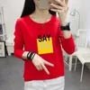 OC-QQ0010 T-shirt a maniche lunghe da donna personalizzata Autunno sottile Top stile semplice lettere e motivi stampati