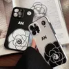 Célula de designer para mulheres iphone 14 promax 13pro 12 clássico flor caso de telefone móvel letra c capa traseira
