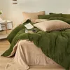 Set di biancheria da letto Copripiumino in pile di flanella per letto matrimoniale Coperta in velluto tinta unita Caldo invernale King Comforter 231025