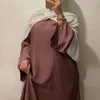 エスニック服ラマダン中東トルコイスラム教徒ローブジルバブアバヤソリッドカラー長袖ドレスファッション女性のアバヤ