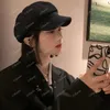 Beralar siyah zirveye çıkmış bere kadın bahar/yaz Koreli çok yönlü yüz şekli küçük sekizgen şapka Japon büyük kafa bandı sanatçısı