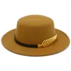 Beralar fedora şapka şapka deri kemer üfleyici düz yuvarlak üst yetişkin caz hissedilen fedoras cap bayan trilby kadın chapeau kapaklar