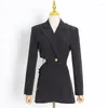 Costume de luxe léger pour femme, marque de mode, défilé, manteau à épingles en métal, Sexy, taille ouverte, ajouré, couleur unie, petit costume pour femme, automne 2023