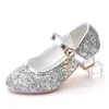 Scarpe basse Scarpe da ragazza Scarpe per bambini Tacco alto Sandali di cristallo glitter Moda Fibbia per bambini Scarpe da ballo principessa Scarpe da ballo per studenti Scarpe in pelle 231025