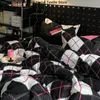Sängkläder set modestil rosa svart set mjuk blomma täcke täcke kudde sängen platt blad för flicka dubbel drottning kung sängkläder 231025
