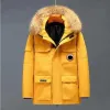 カナダのガチョウの冬のコート厚い温かいメンズダウンパーカージャケットワーキングジャケットアウトドア肥厚ファッションカップルライブ