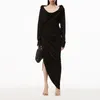Casual Dresses Asymmetric Slit Mid-Length Knit Dress Sexig och elegant veckad dragkammare Slim Black Long Sleeve for Women 2023