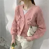 Tricots pour femmes coréen mignon rose tricoté cardigan court pour les femmes 2023 automne hiver mode solide col en v bouton pull femme manteau hauts