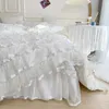 Bedding sets 40S Satin Jacquard Cotton Princess Wedding Set Multilayer Lace Duvet Cover Quilt Bed Comforter Skirt 231025