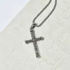 DY NECKLACE DESIGNER CLASSIC SMEEDDRY CHARM JEYCHABE HALKLAND DY POPULERA Twisted Cross Pendant Halsband Julklappar Högkvalitativa smycken Fashion Accessories