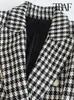 Womens Suits Blazers Traf Mulheres Moda Double Breasted Houndstooth Blazer Casaco Vintage Manga Longa Flap Bolsos Feminino Outerwear Chic Vestes 231025