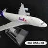 Modello di aereo 1.400 Modello di aereo in metallo Replica FEDEX A380 Scala di aeroplano Decorazione artistica in miniatura Diecast Aviation Giocattolo da collezione Regalo 231024