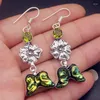 Boucles d'oreilles pendantes Hermosa magnifique péridot en verre dichroïque Antique pour femmes 2 3/8 pouces A828