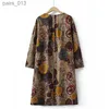 Robes décontractées de base automne grande taille 120kg femmes vêtements coupe ample coton et lin une pièce moyen vieillesse robe imprimée YQ231025