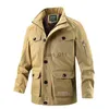 Jackor Militära lastjackor Män Spring Autumn Army Multi-Pocket Bomber Coats Big Size 6xl Hooded Air Force Tactical 2023 YQ231025