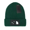 Nueva moda Gorro Diseñador Gorro de lujo Gorro con cara temperamento Gorro versátil Gorro de punto Gorro cálido Diseño de letras con cara 20 colores F-16