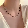 Hänge halsband vintage svart pärlhalsband för kvinnor minimalistisk kristallkontrast färger guldfärg metall chokers modesmycken