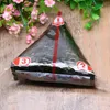 Sushi Tools 100pcs Sac d'emballage de boule de riz triangulaire Nori Seaweed Onigiri Sacs en plastique Easy Tear Portable Bento Accessoires 231026