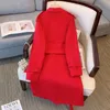 Trenchs de femmes Plus Taille Mariage Festif Manteau rouge Gros mm Long Trench 2023 Automne et hiver 120 à 350 livres 231025