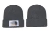 Designer de moda MONCLiR 2023 outono e inverno novo chapéu de lã de malha de luxo chapéu de malha site oficial versão 1:1 gorro artesanal 9 cores 042