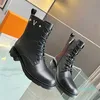 Winter New Flat Bottom Formal Shoes Famous Female Designer Metal Letter Lace up Brand Martin Boots Genuine Leather Round Head Side Zipper Women's Shoes