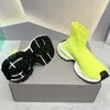 Nya modestövlar Toppdesignskor Hög Top Candy Socks Stövlar Tjock Sole Outdoor Anti Slip Shoes One Letter Tisters Inomhus Män och kvinnor parskor Sandaler