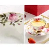 Set da tè Set di piattini per tazze da caffè in bone china Ceramica 38% Acqua alta Bel regalo Pastorale Fiori e piante