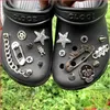 Metal Punk Croc Charms Designer Vintage Pin Rivet Chain Shoe Decoration Cogs Kids Boys Women Girls Gifts Charm för Croc Jibbi3195