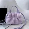 Sacos de noite Partículas de pele doce bonito plissado bolsas meninas designer de inverno exclusivo pu mini balde de lã granular crossbody