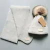 Baby Australia Cappelli bambini bambino cappello sciarpa set regalo ragazze ragazzi bambini berretti ragazza carino inverno caldo lavorato a maglia pompon berretto bambino berretto solido palla di pelo